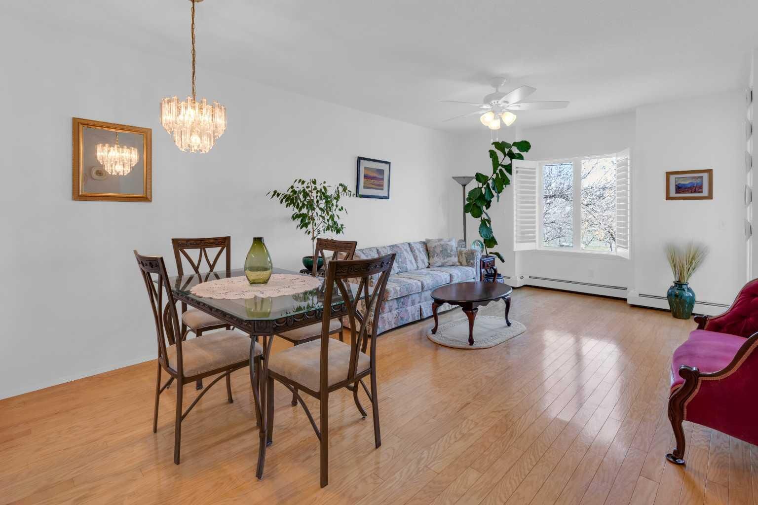 Property Photo:  3115 Sienna Park Green SW 3115  AB T3H 3N7 