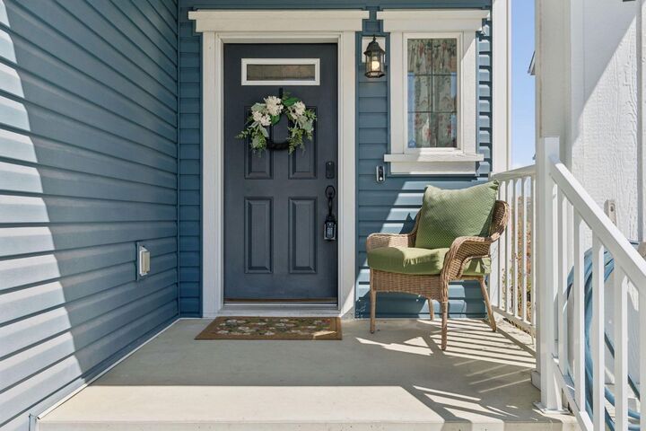 Property Photo:  664 River Heights Crescent  AB T4C 0R7 