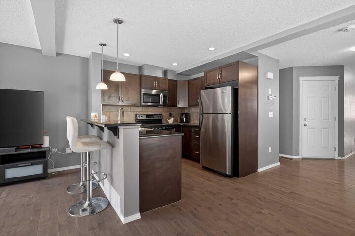 Property Photo: 51 Country Village Villas NE AB T3K 0L7