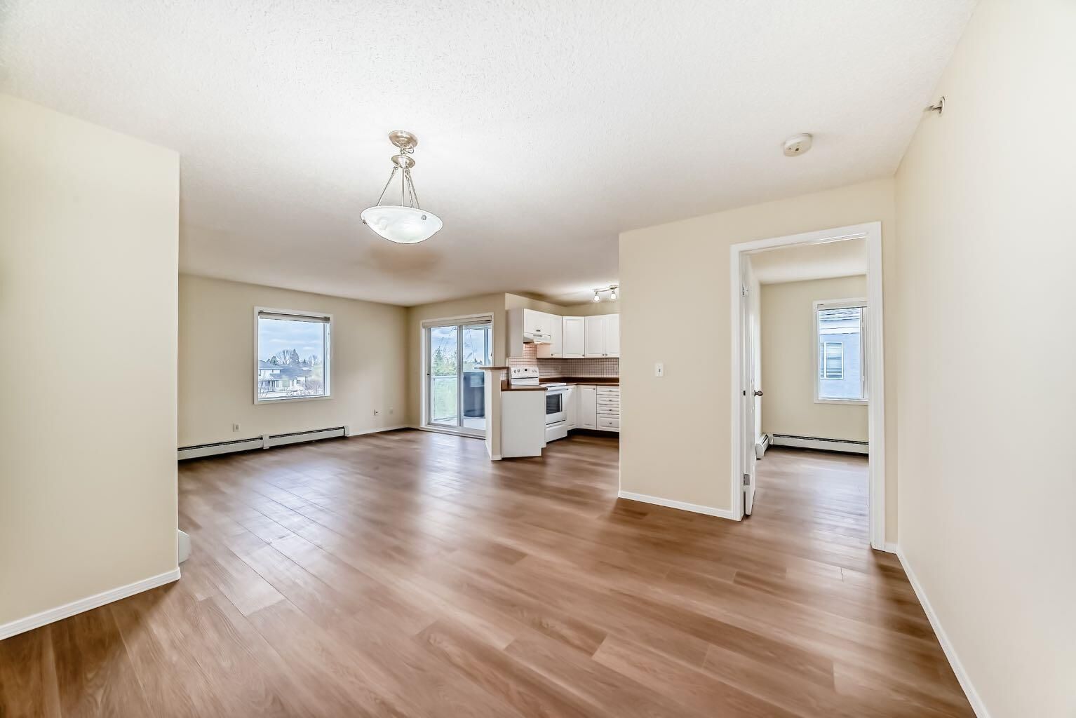 Property Photo:  2280 68 Street NE 1302  AB T1Y 7M1 