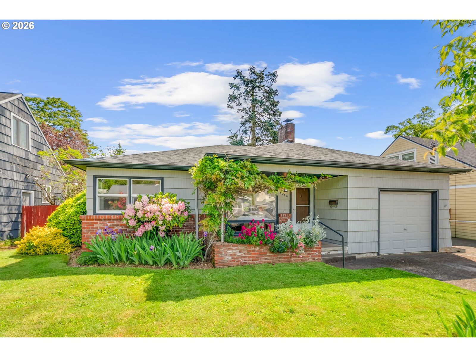 Property Photo: 4214 SE 91st Ave OR 97266