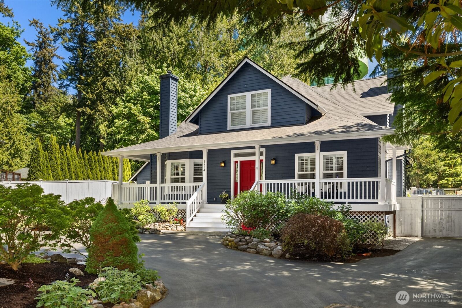 Property Photo:  1854  Commodore Lane NW  WA 98110 