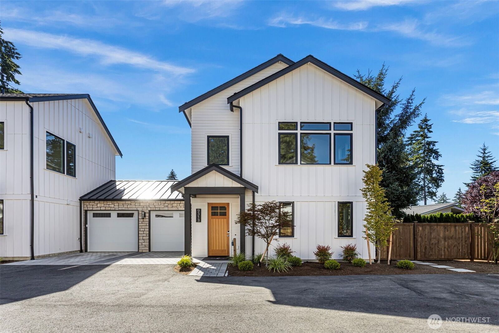 Property Photo:  9313  132nd Avenue NE  WA 98033 