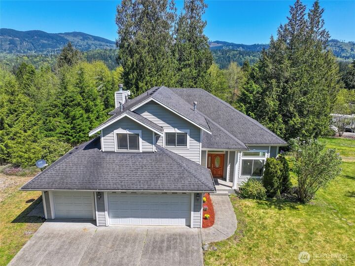 Property Photo:  23410 SE 160th Place  WA 98027 