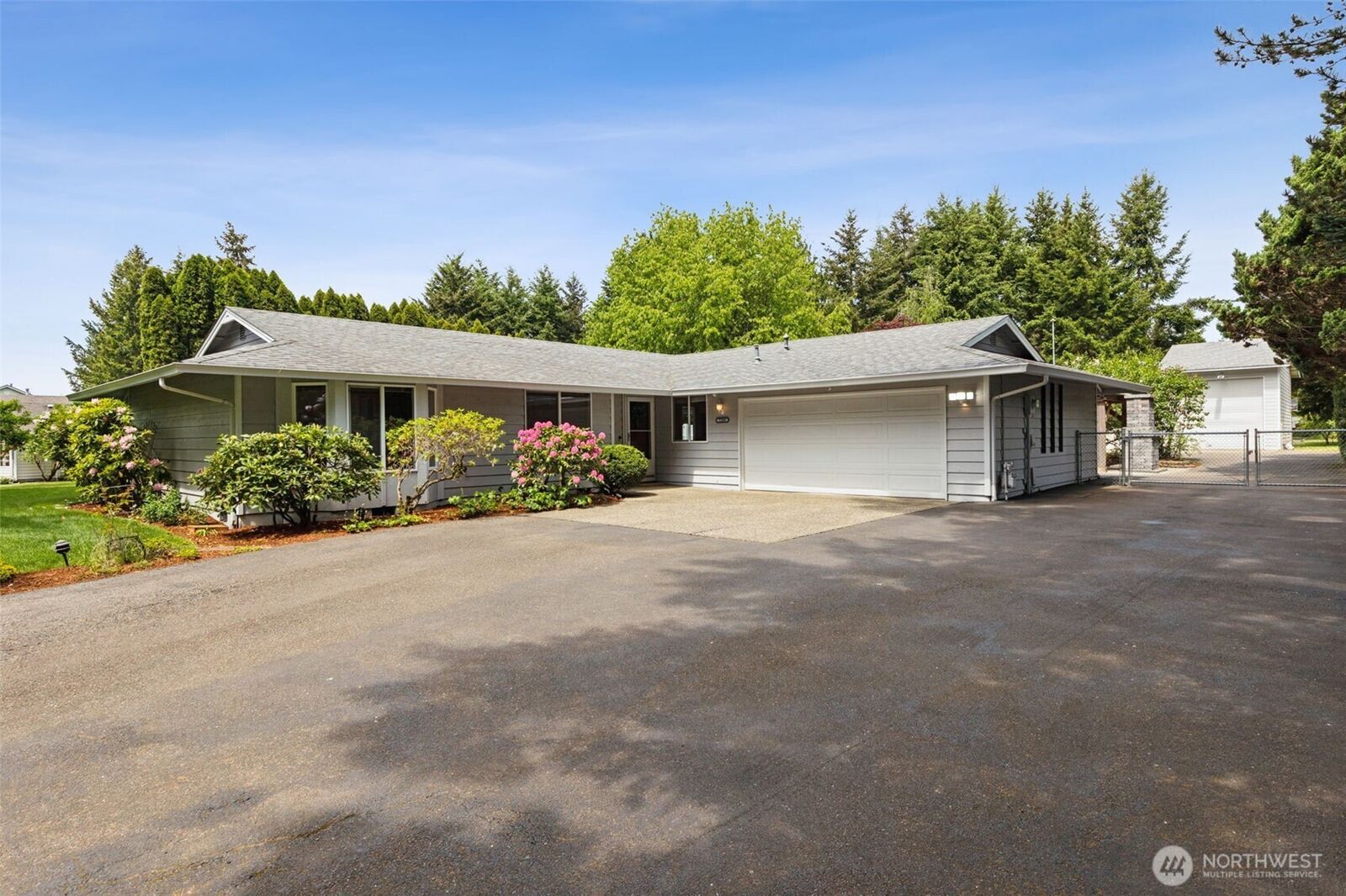 Property Photo:  7204  44th Avenue NE  WA 98516 
