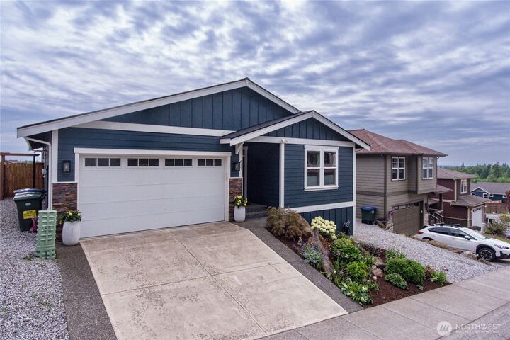 Property Photo: 822 Blackwood Court WA 98226