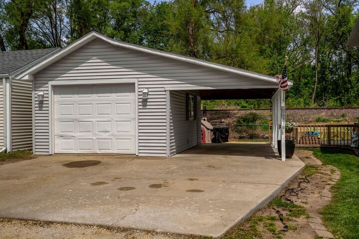 Property Photo:  410 Elgin Street  IL 61016 