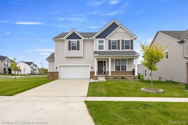 Property Photo:  2717 Salt Springs Drive  MI 48176 
