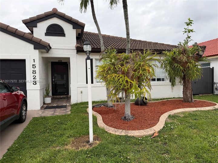 Property Photo:  15823 SW 82nd St  FL 33193 