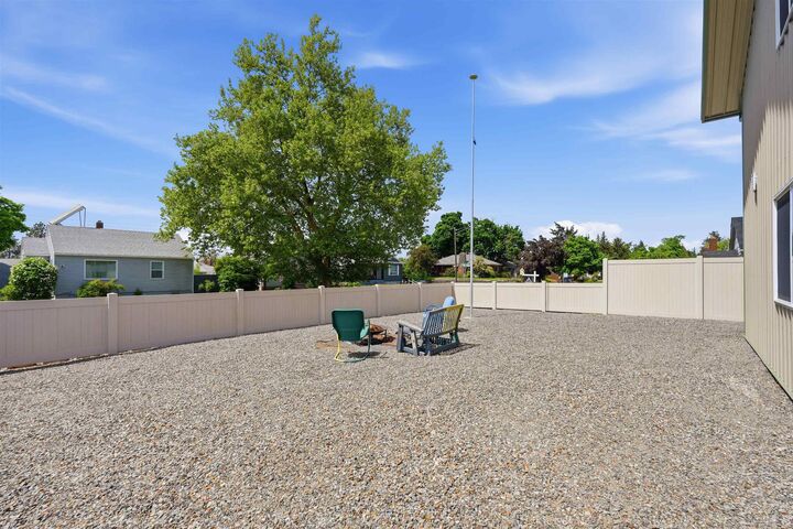 Property Photo:  4218 N Maple St  WA 99208 