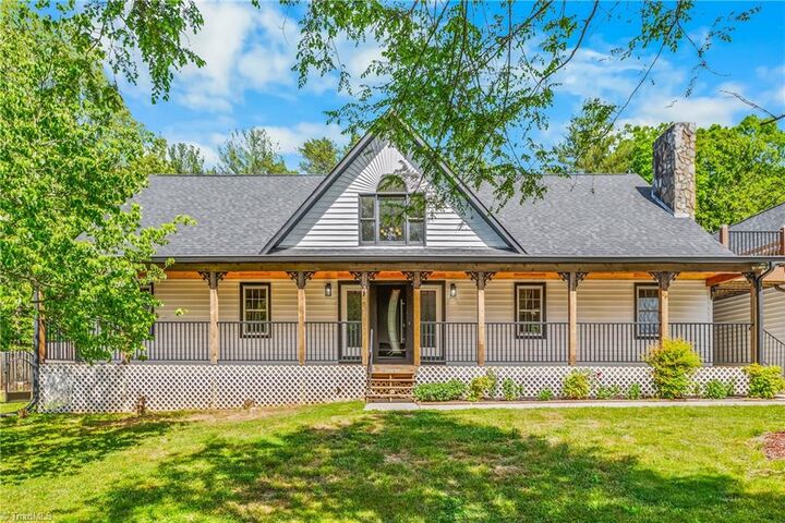 Property Photo:  949 Dav Road  NC 28635 