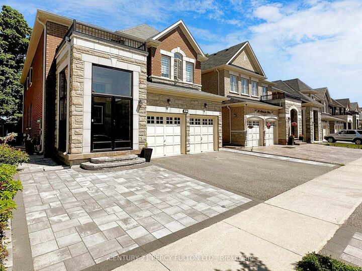 Property Photo: 47 Mohandas Drive ON L3S 0E5