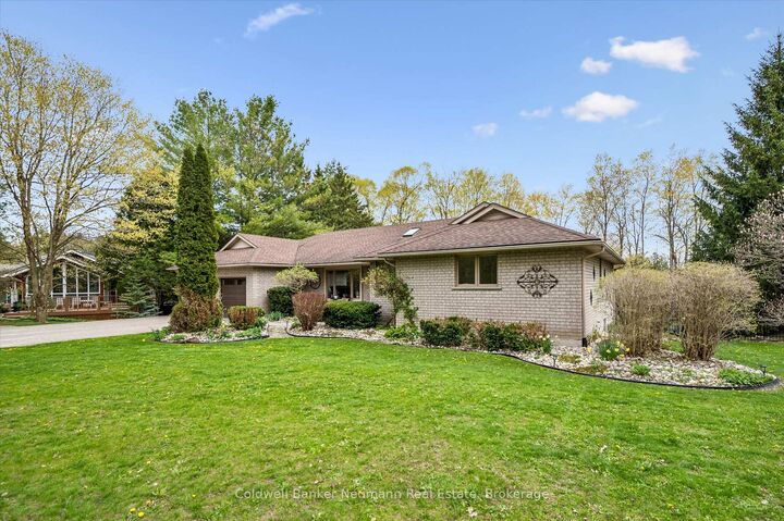 Photo de la propriété:  25 Riverview Drive  ON N0B 1S0 