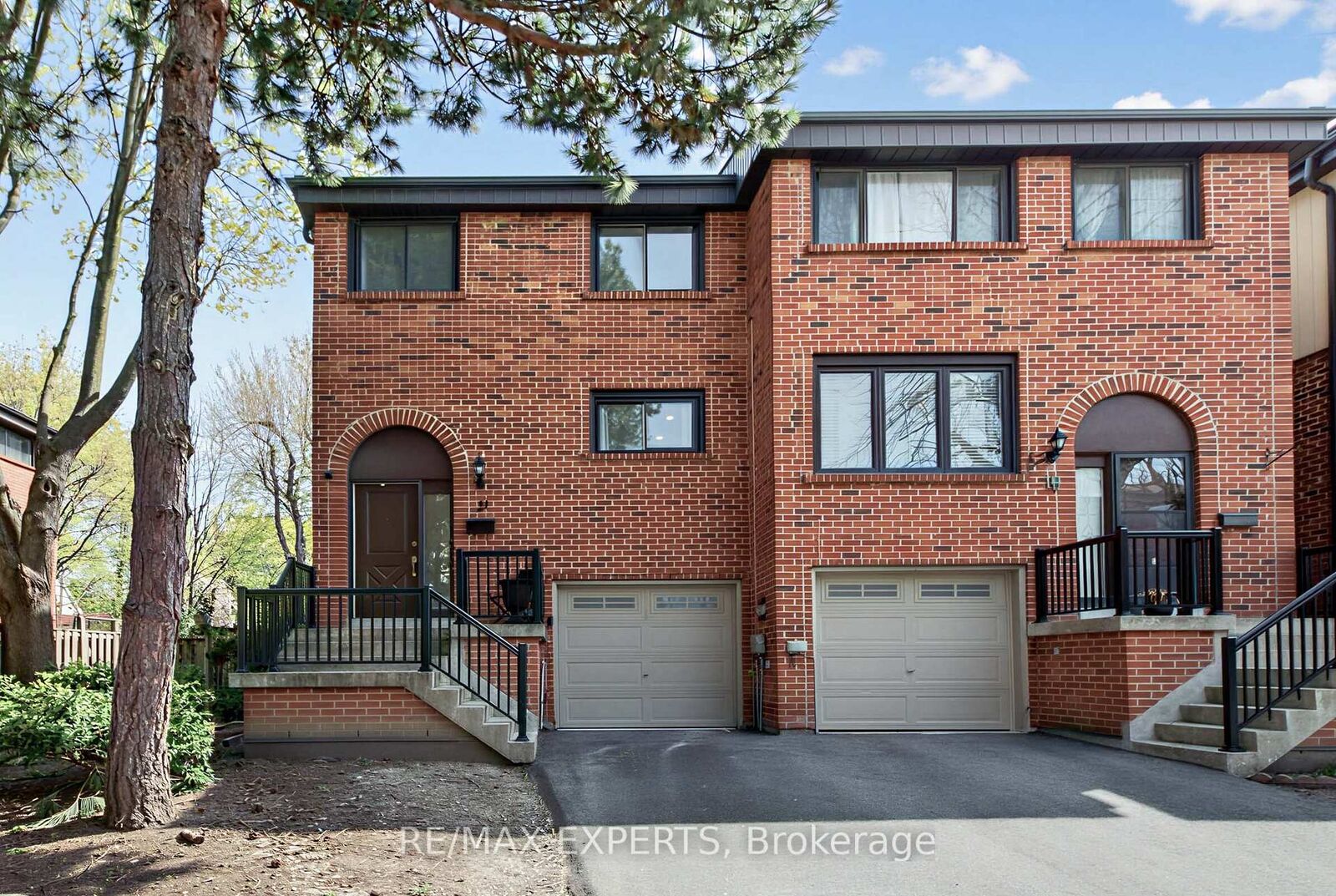 Property Photo: 21 Maple Branch Path ON M9P 3T4