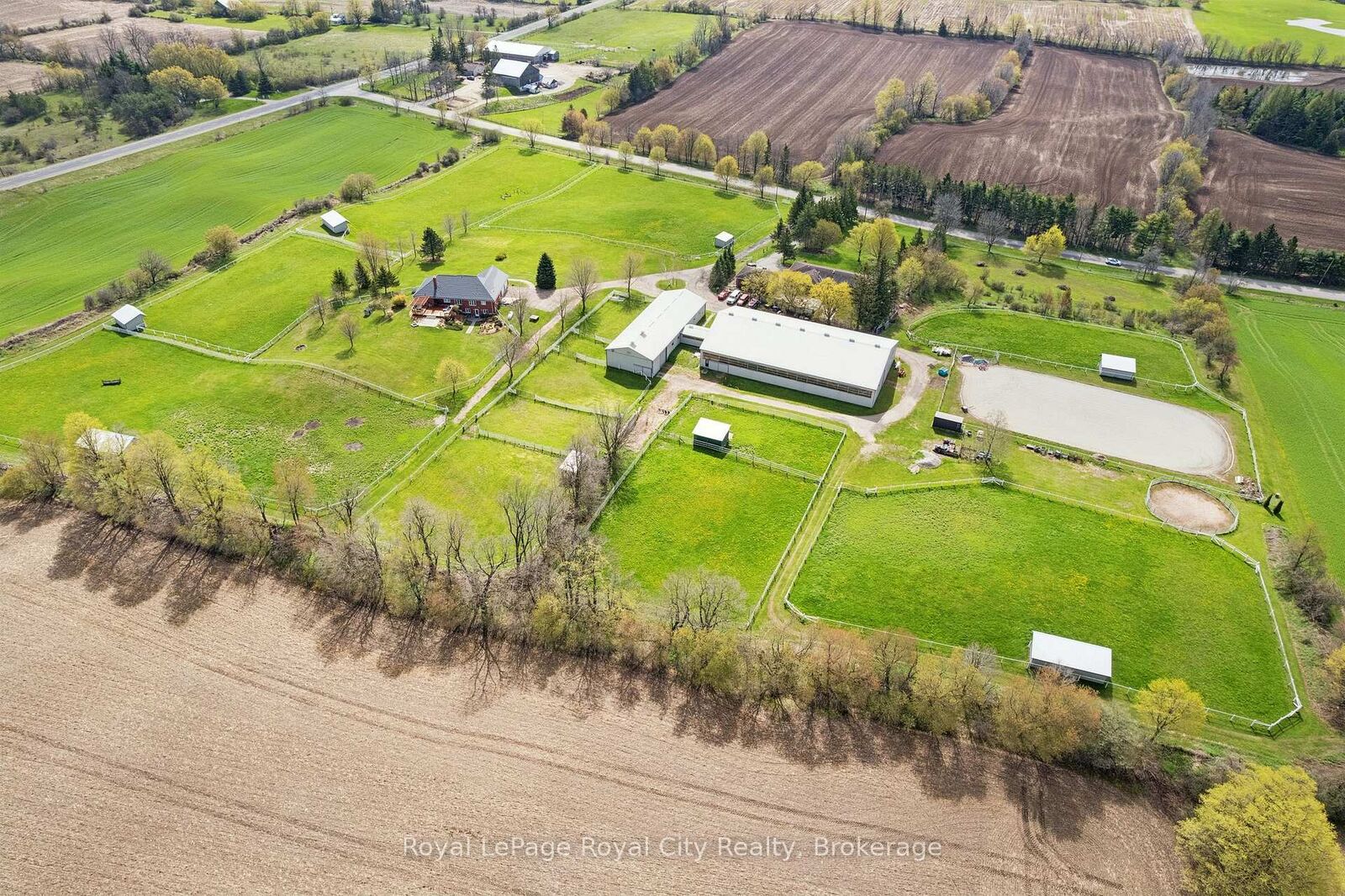 Property Photo: 8284 Indian Trail ON N0B 2K0