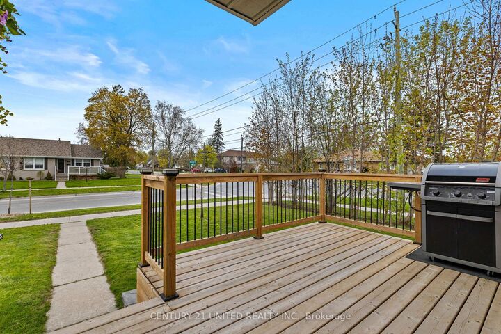 Photo de la propriété:  605 Harold Drive  ON K9J 3X9 