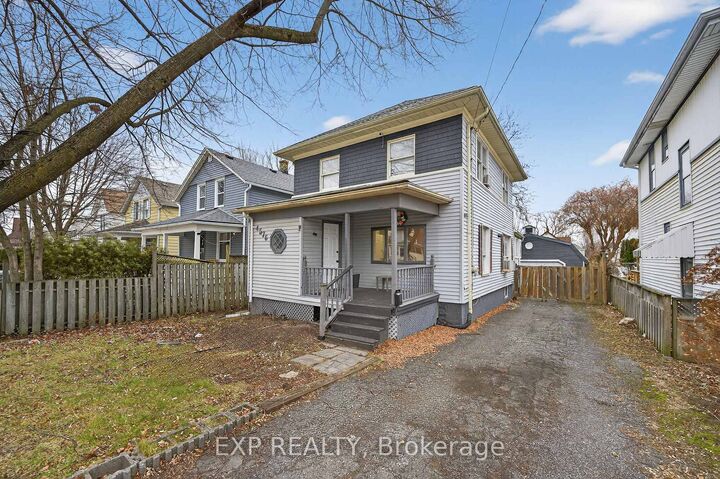 4576 Fourth Avenue — photo 1