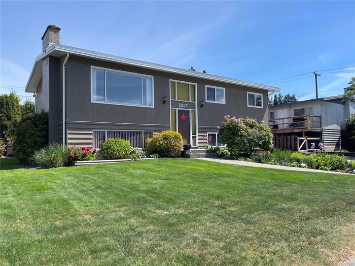 Property Photo:  2617 10th Ave  BC V9Y 2P2 