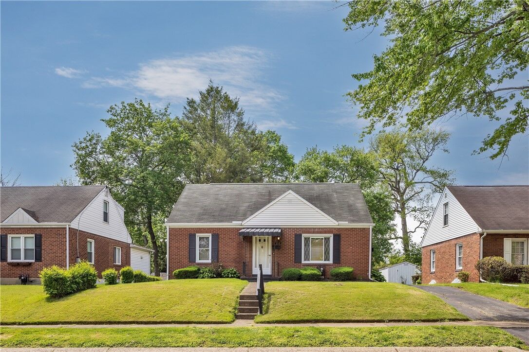 Property Photo:  212 Shady Ave  PA 15024 