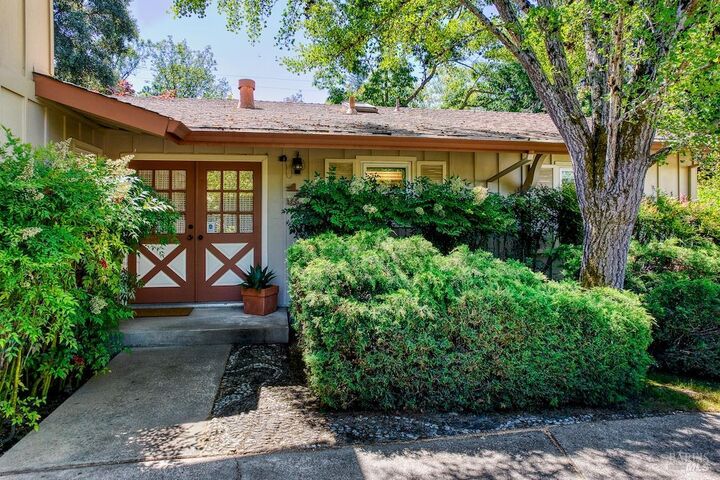 Property Photo:  1454 Escalero Road  CA 95409 