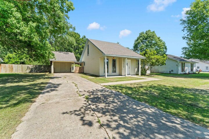 Property Photo: 16408 Charles Gonzales Rd LA 70769