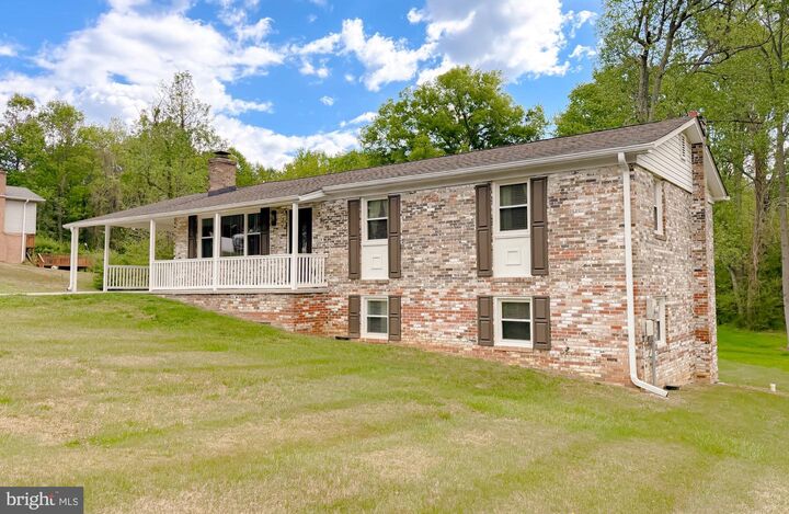 Property Photo:  8525 Cardinal Ln  MD 20695 