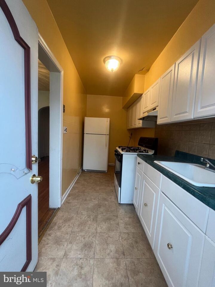 Property Photo:  28 Hawaii Avenue NE  DC 20011 
