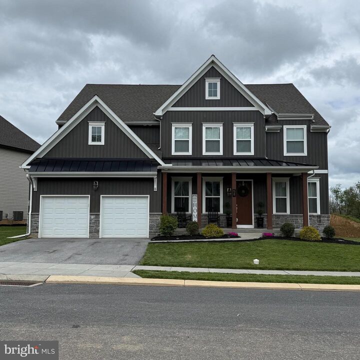 Property Photo:  58 Silver Circle  PA 17050 