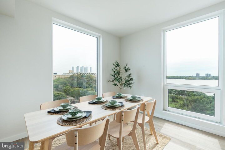 Property Photo:  1130 N Delaware Avenue 402  PA 19125 