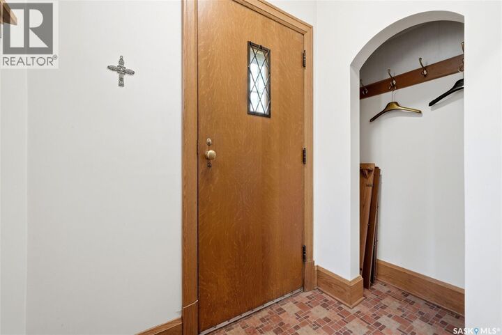 Property Photo: 203 Angus Crescent SK S4T 6N3