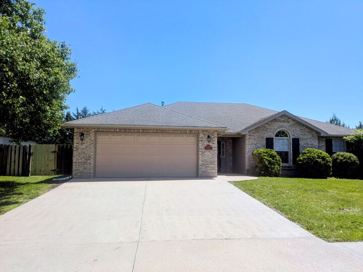Property Photo:  2504 Feldspar Ct  MO 65202 