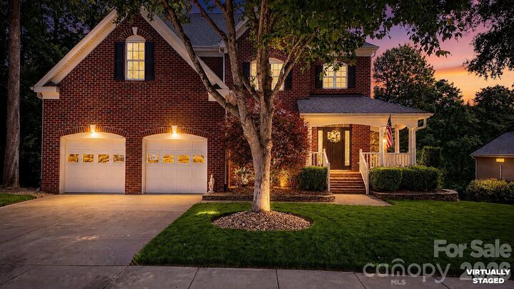 Property Photo: 1378 Valhalla Drive NC 28037