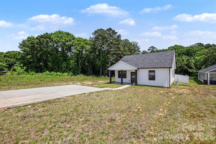 Property Photo:  2664 Meadow Street  NC 28056 