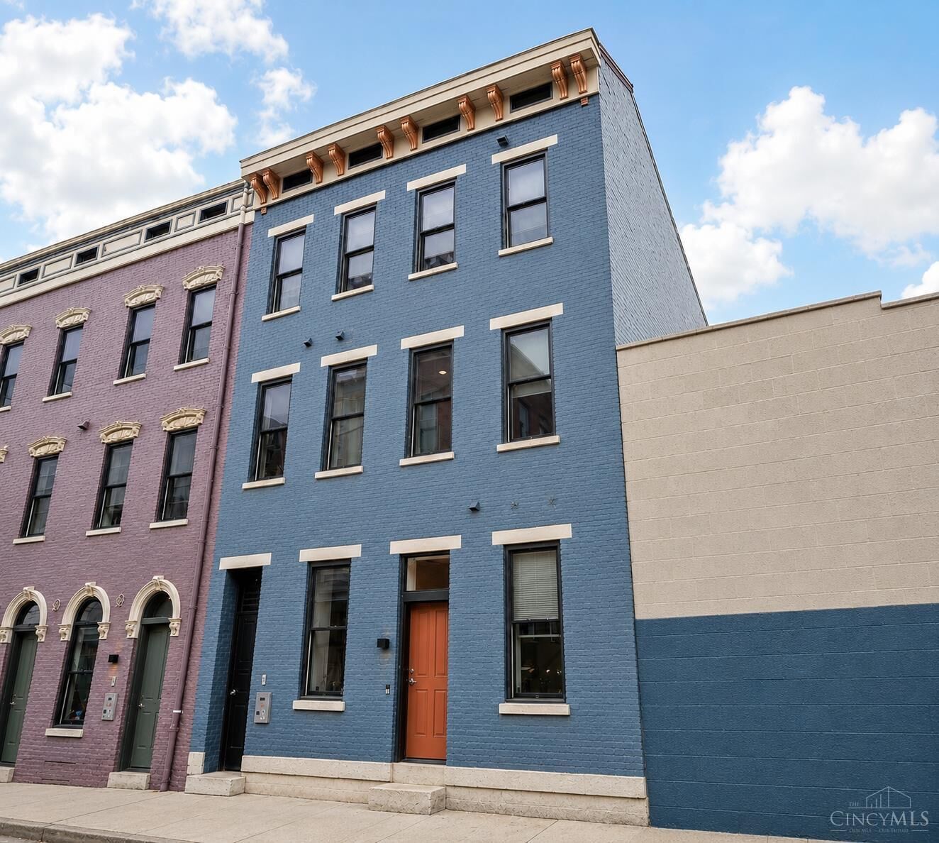 Property Photo: 1509 Pleasant Street OH 45202