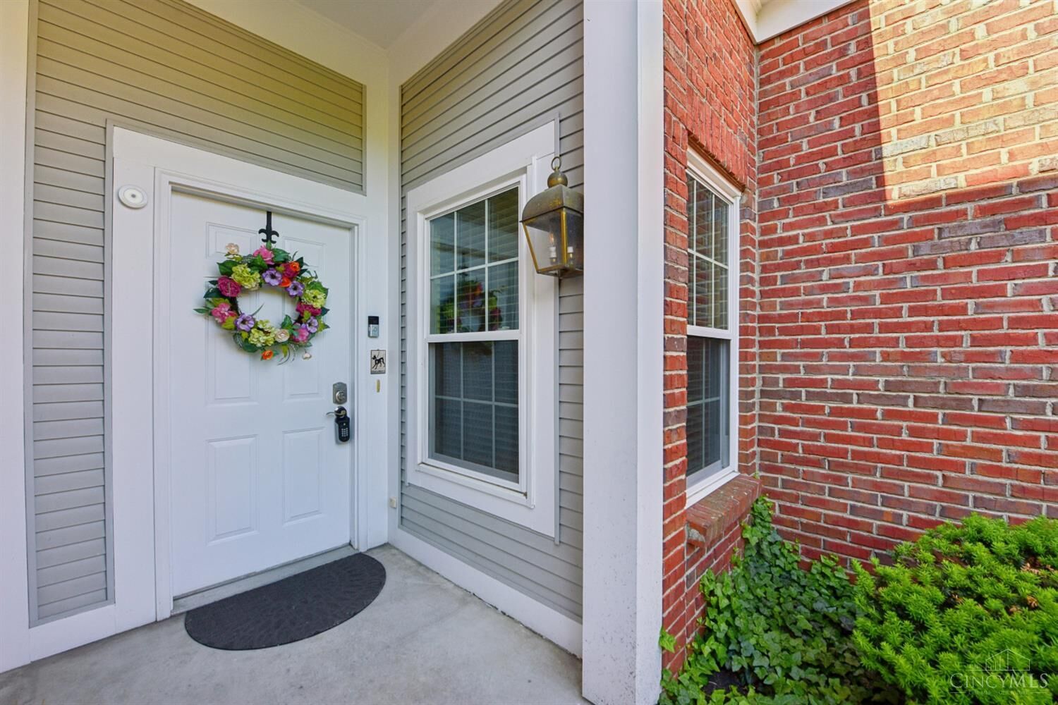 Property Photo:  1123 Wittshire Lane  OH 45255 