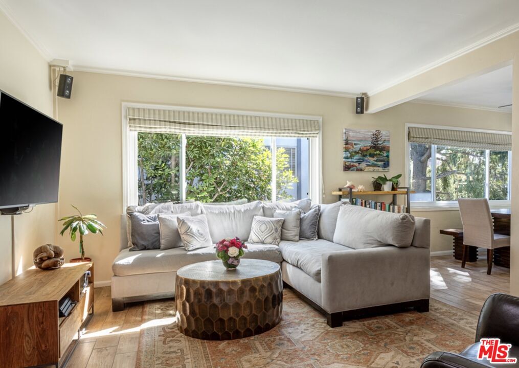 Property Photo: 1517 Harvard St CA 90404