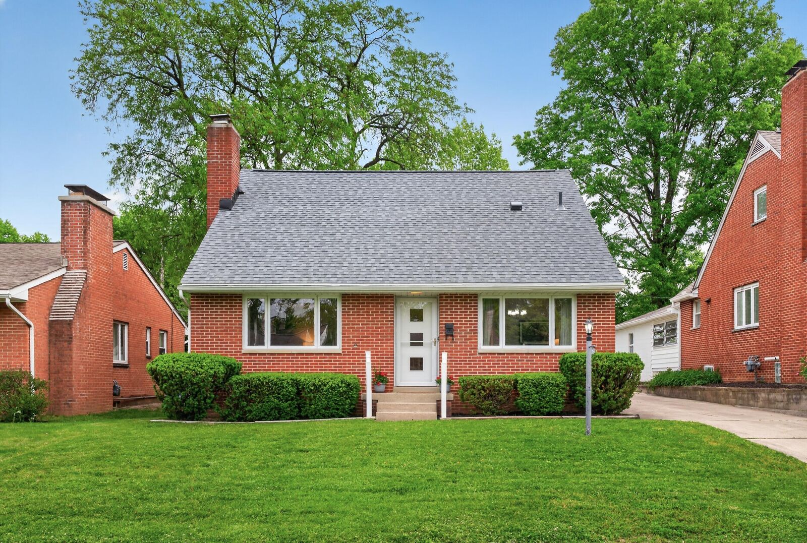 Property Photo: 154 Desantis Drive OH 43214
