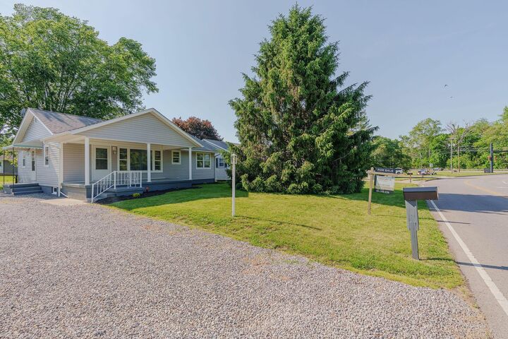 Property Photo:  375 Kingston Pike  OH 43113 