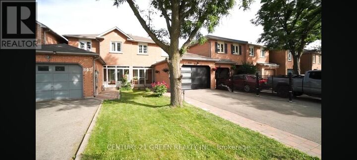 Property Photo:  849 Millworks Crescent  ON L5V 1C4 