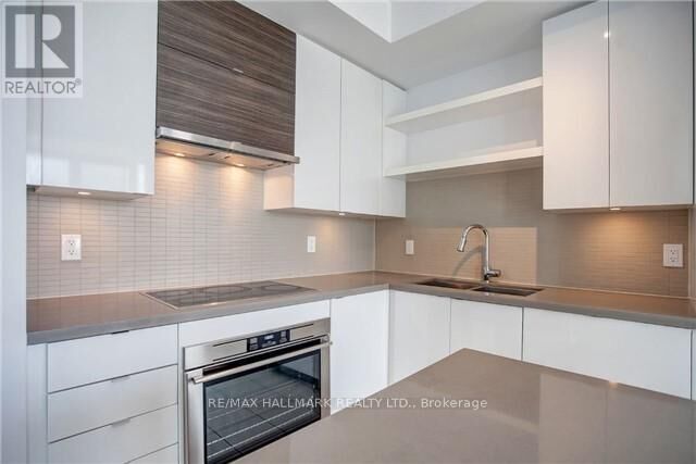 Property Photo:  59 Annie Craig Drive 1605  ON M8V 0C5 