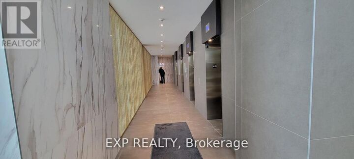 Property Photo:  448 Burnhamthorpe Road 3210  ON L5B 0R4 