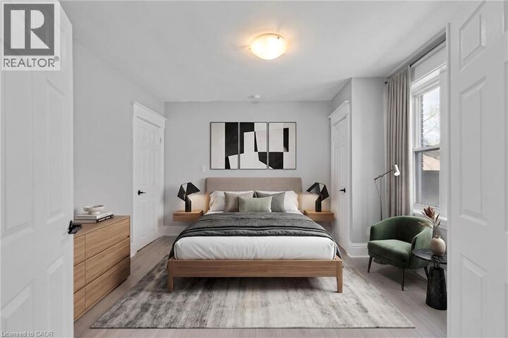 Property Photo:  5 Fairholt Road 8  ON L8M 2S9 