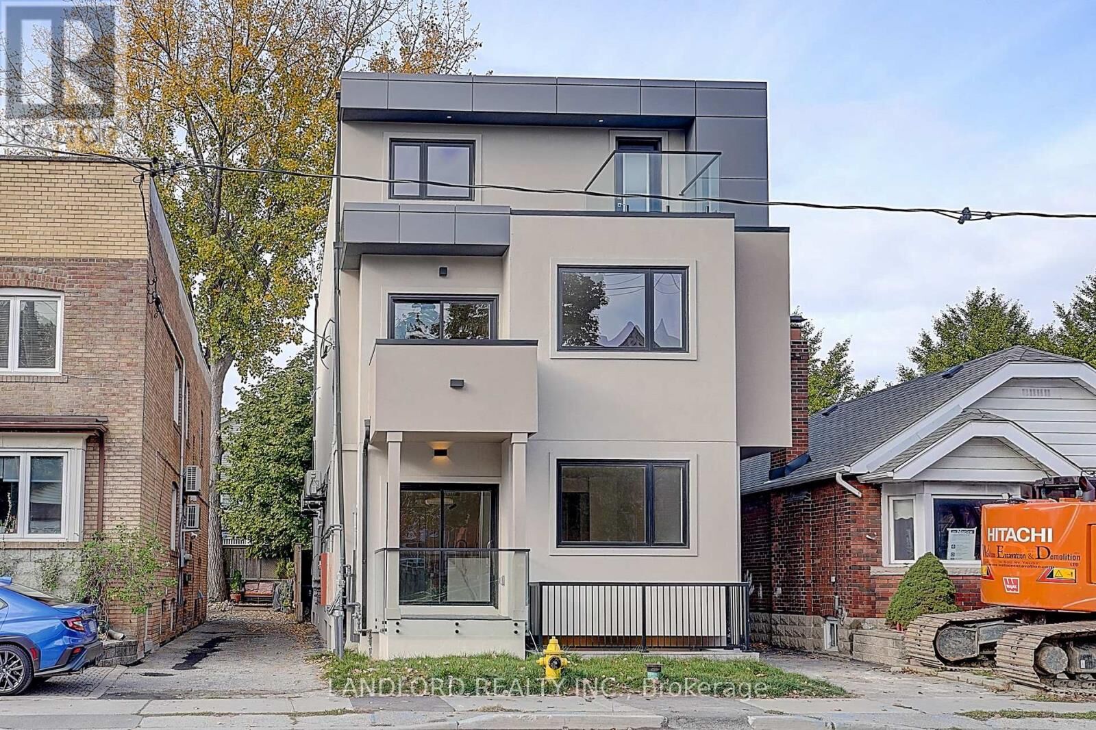 Property Photo:  1344 Pape Avenue Unit 3  ON M4K 3X2 