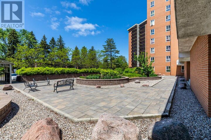 Property Photo:  2020 Jasmine Crescent 313  ON K1J 8K5 