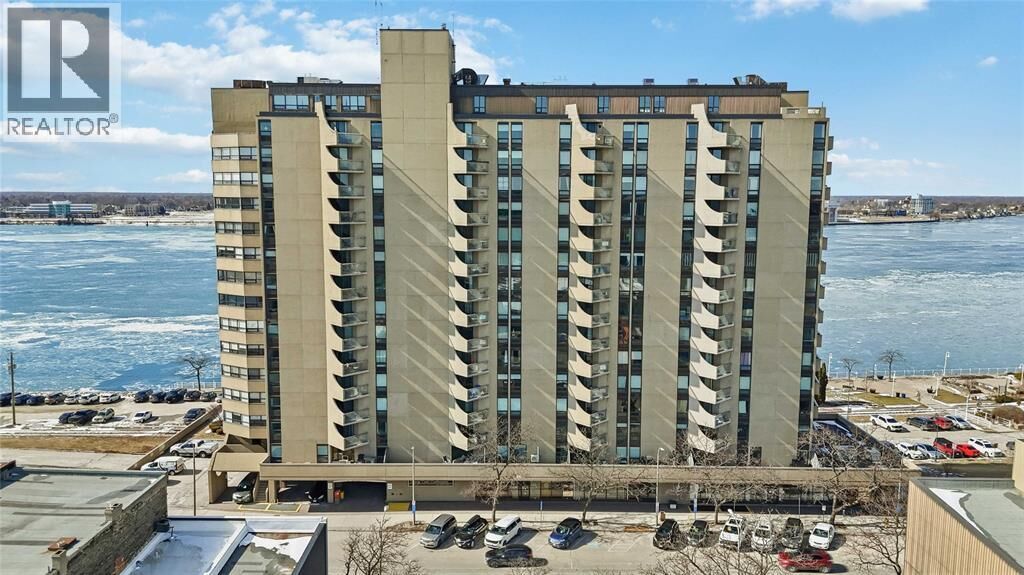 Property Photo:  155 Front Street North 209  ON N7T 7V5 