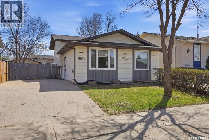 Property Photo:  6831 Whelan Drive  SK S4X 3W2 