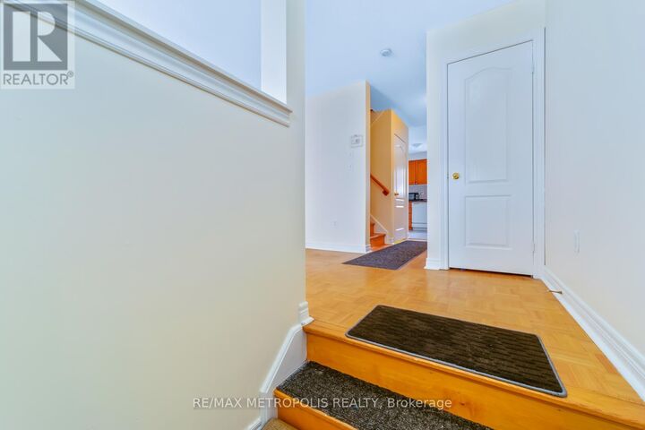 Property Photo:  16B Gower Street  ON M4B 3P5 