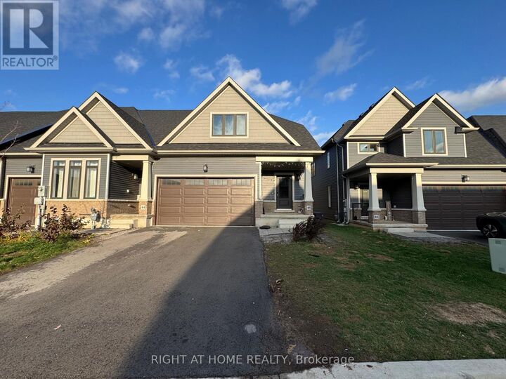 Property Photo:  4311 Mann Street 46  ON L2G 0E7 