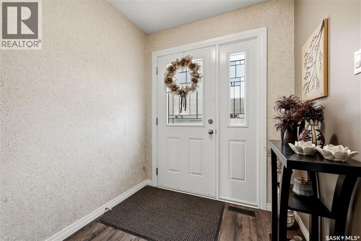 Property Photo:  41 Spruceview Road  SK S4R 0E1 