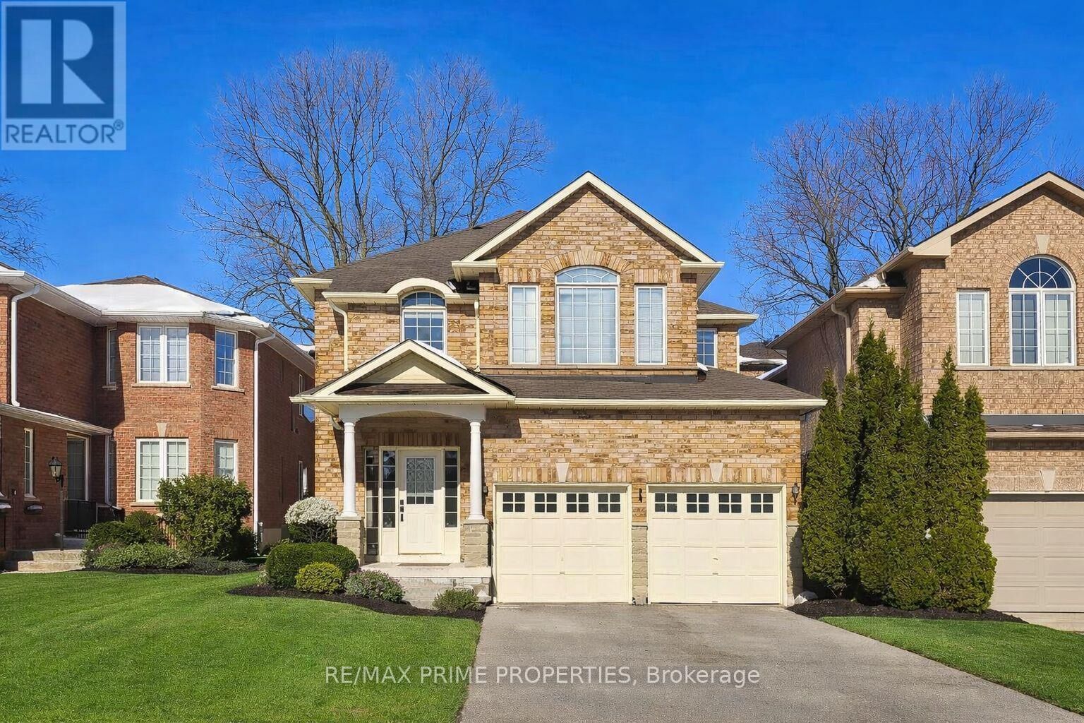 Property Photo:  22 Waymount Avenue  ON L4S 2G5 
